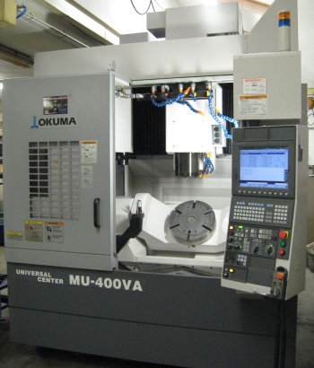 Fünfachsiges Bearbeitungszentrum OKUMA MU-400VA