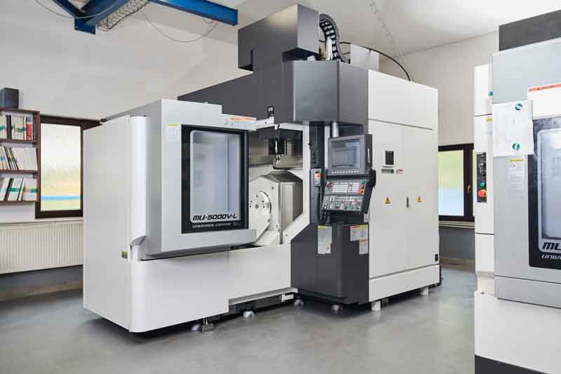 5-axis vertical machining center OKUMA MU5000V-L